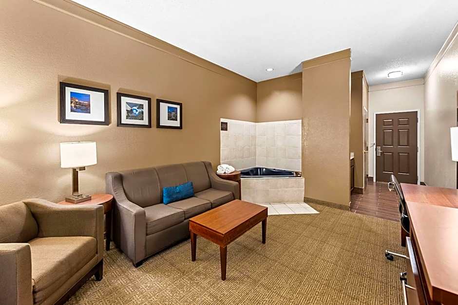 Comfort Inn & Suites Heath