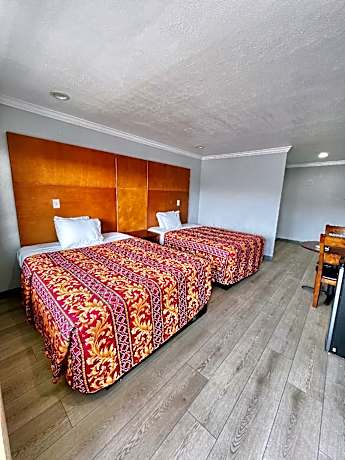 Double Queen Room