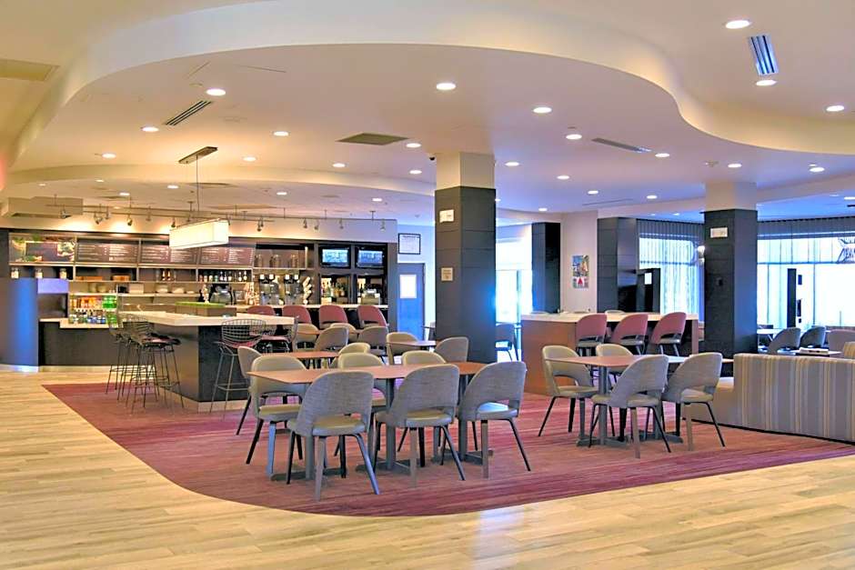 Courtyard by Marriott Boston Waltham