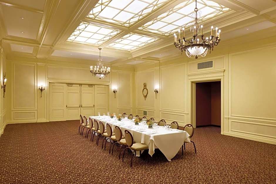 Marcus Whitman Hotel And Conference Center