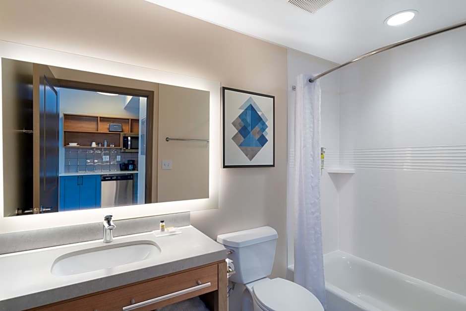Candlewood Suites - Asheville Downtown, an IHG Hotel