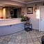 Hilltop Inn & Suites
