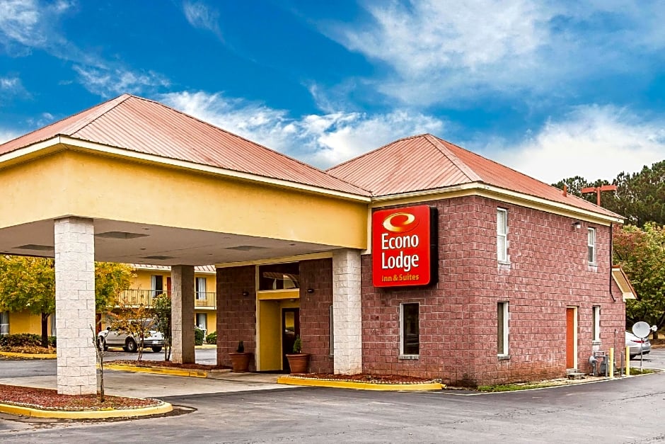 Rodeway Inn & Suites