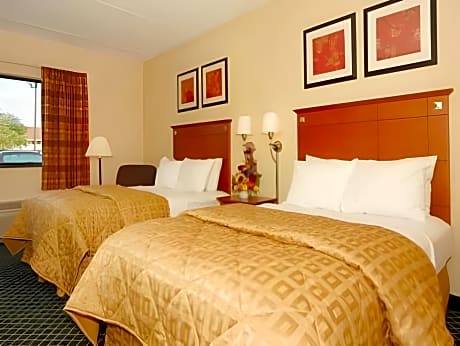 2 Double Beds No Smoking
