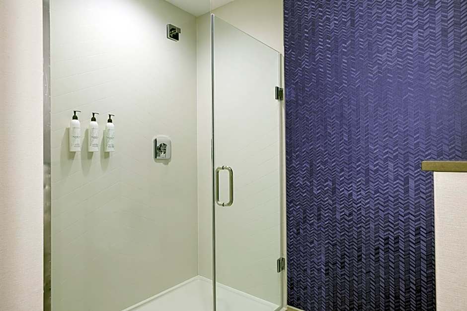 Fairfield Inn & Suites Cincinnati Oakley