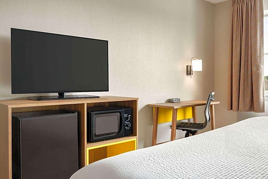 Days Inn by Wyndham Hershey