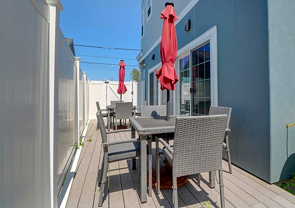 Atlantic Ocean Suites