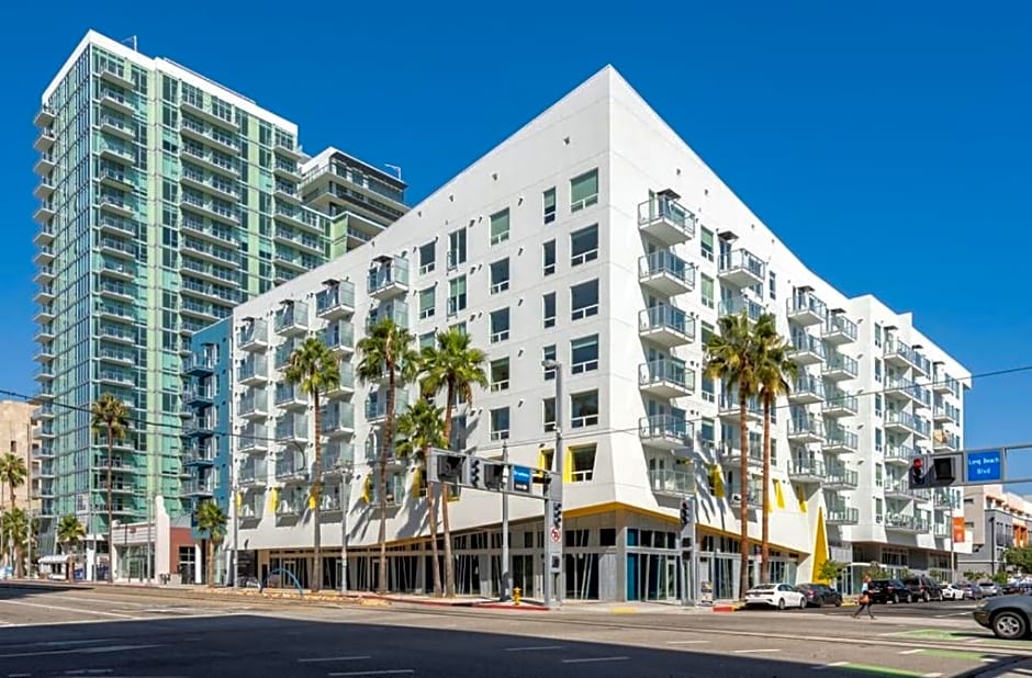 Level Long Beach - East Village