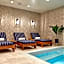 124 on Queen Hotel & Spa