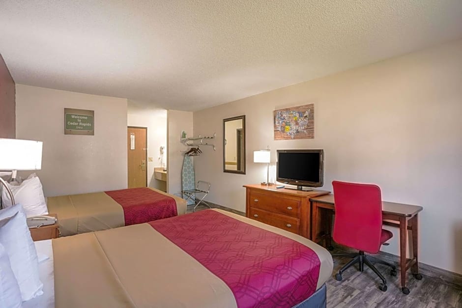 Econo Lodge Cedar Rapids