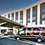 The Rose Hotel Chicago O'Hare, Tapestry Collection by Hilton