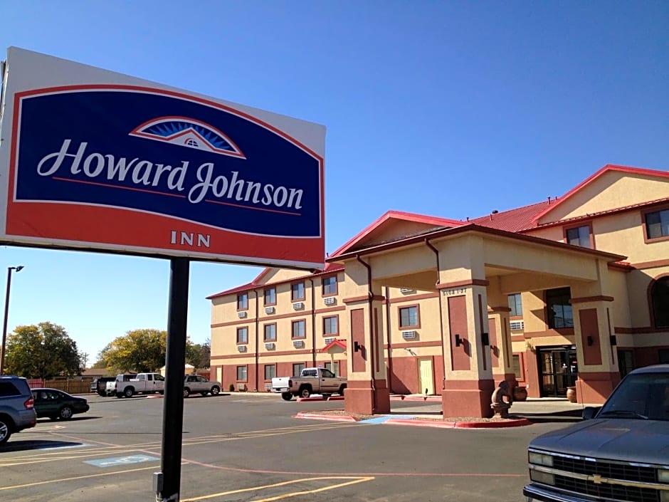 Howard Johnson by Wyndham Lubbock TX