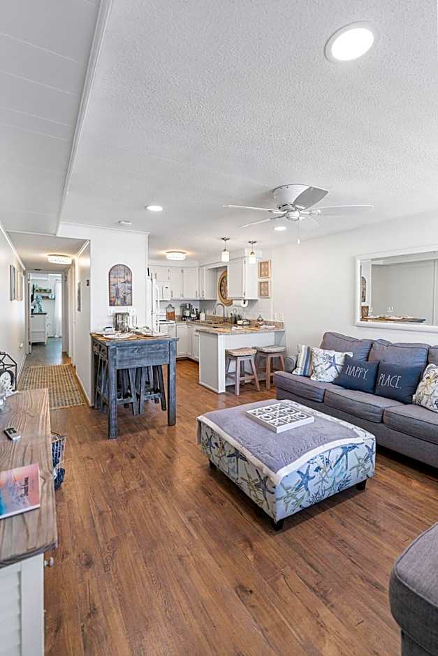 Ocean Block Condo 100 Steps From the Beach