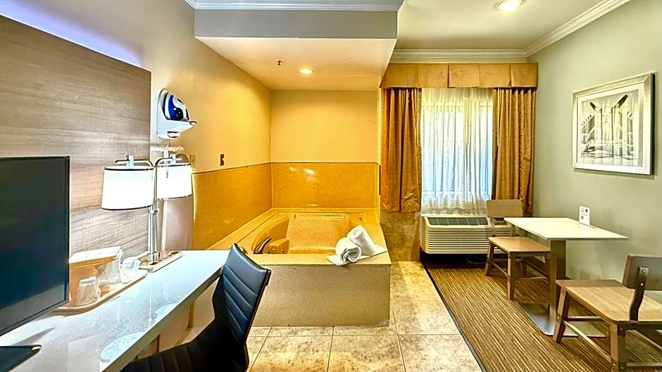 Quality Inn & Suites Los Angeles Airport - LAX
