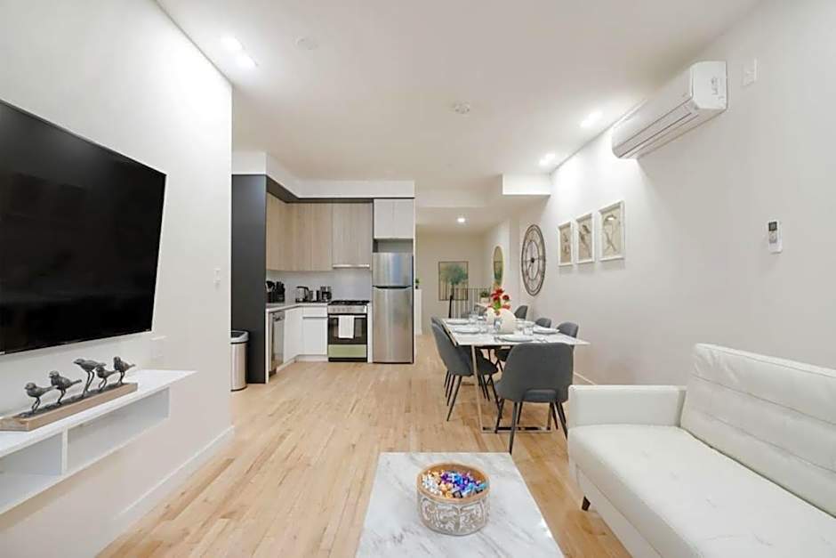 Luxury 2BR Duplex 5min to Central Park