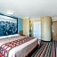 Super 8 by Wyndham Midland