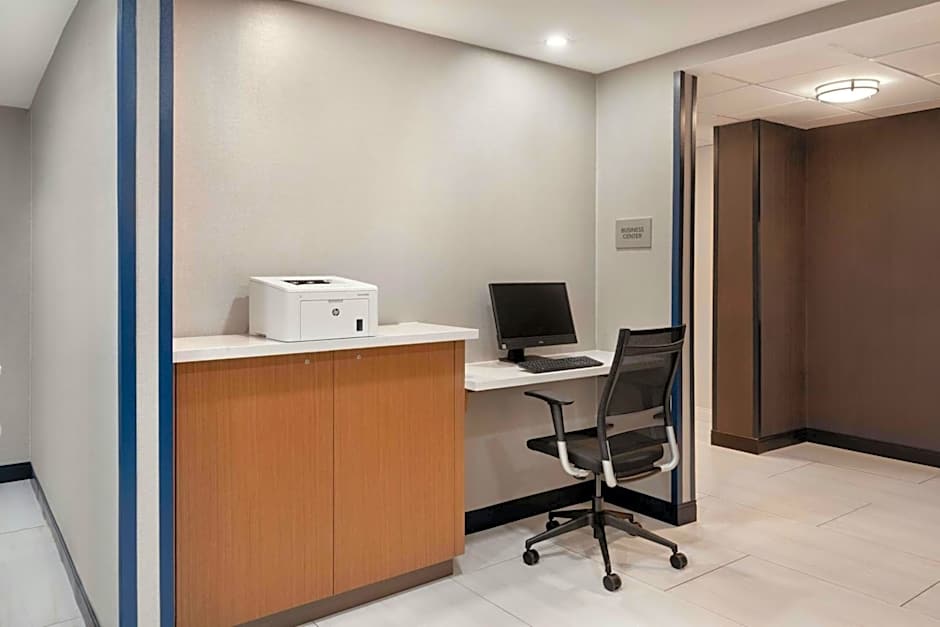 Courtyard by Marriott Mobile