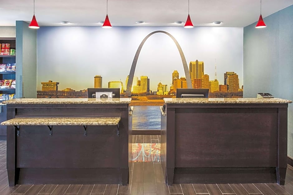 La Quinta Inn & Suites by Wyndham O'Fallon - St. Louis