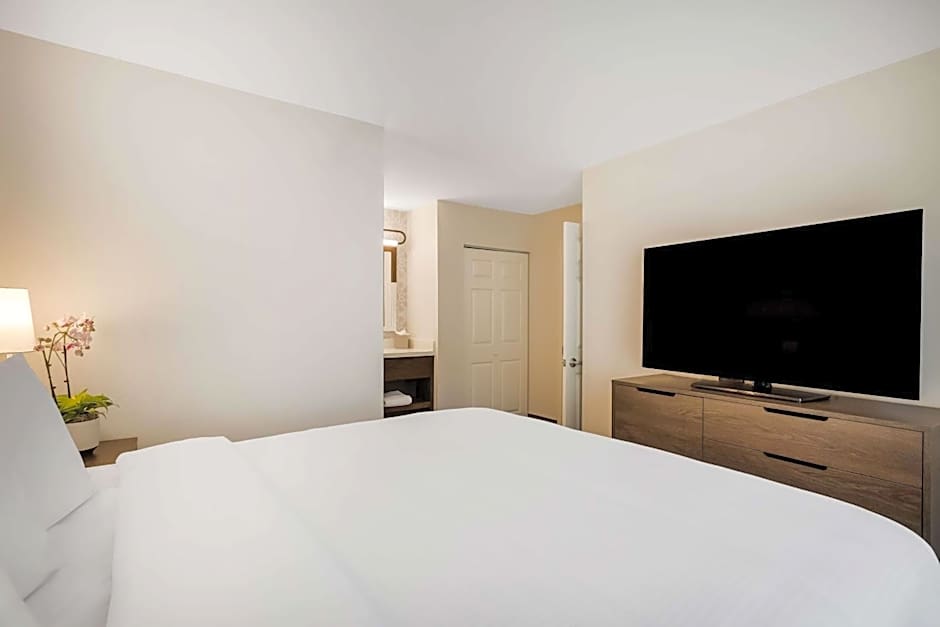 Sonesta ES Suites Chatsworth