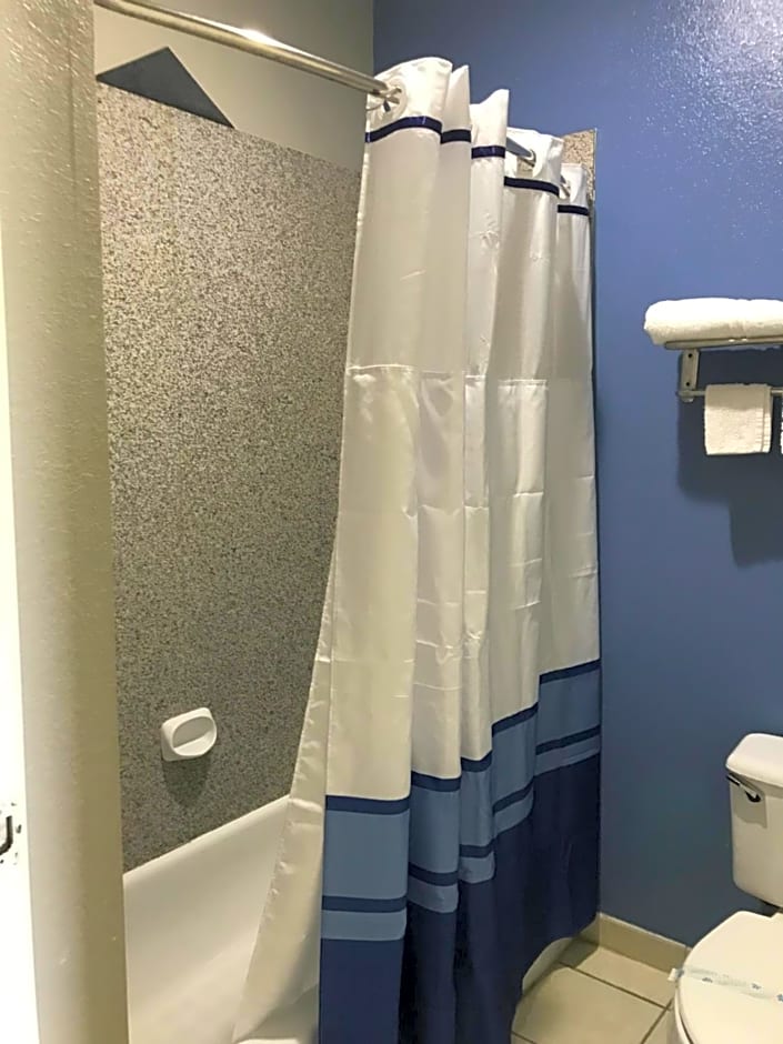 Camelot Inn and Suites
