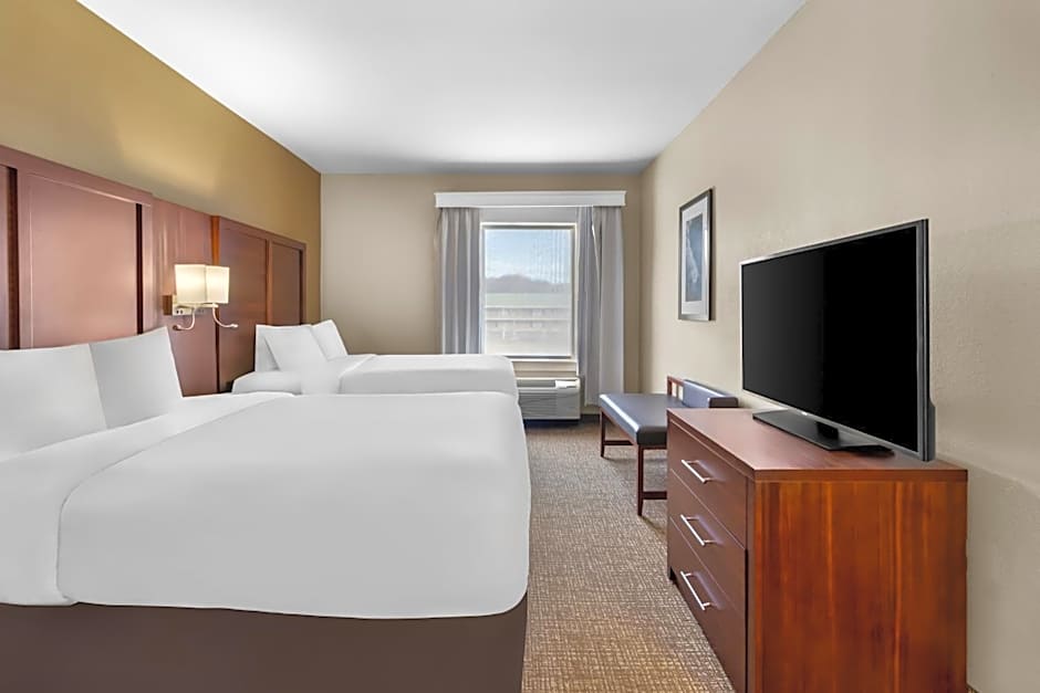 Comfort Suites At Rivergate Mall