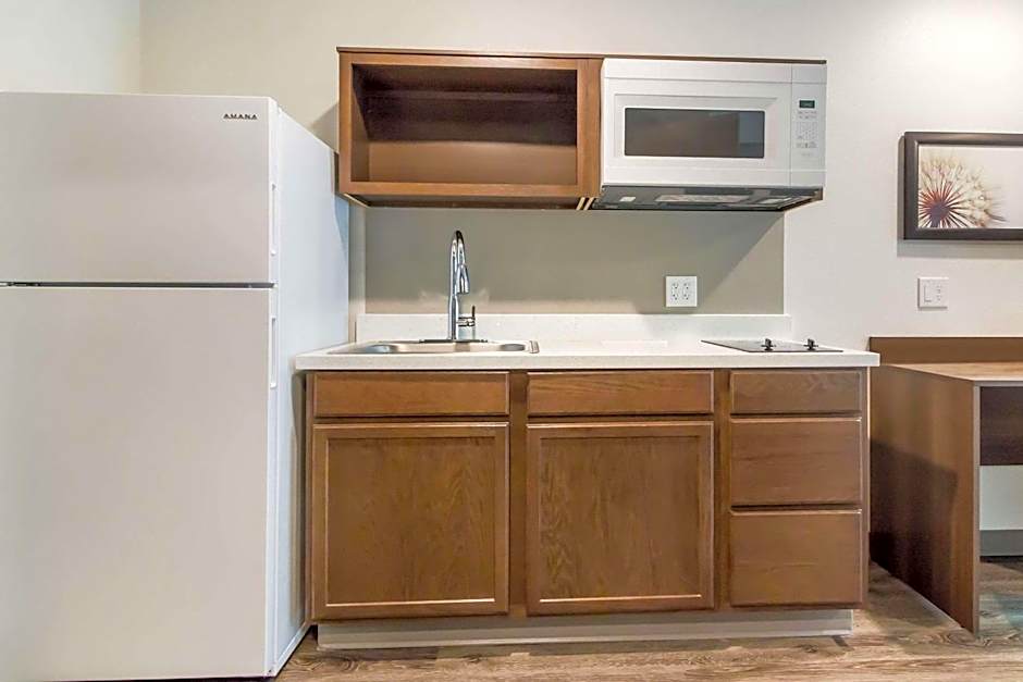 WoodSpring Suites Lake Jackson