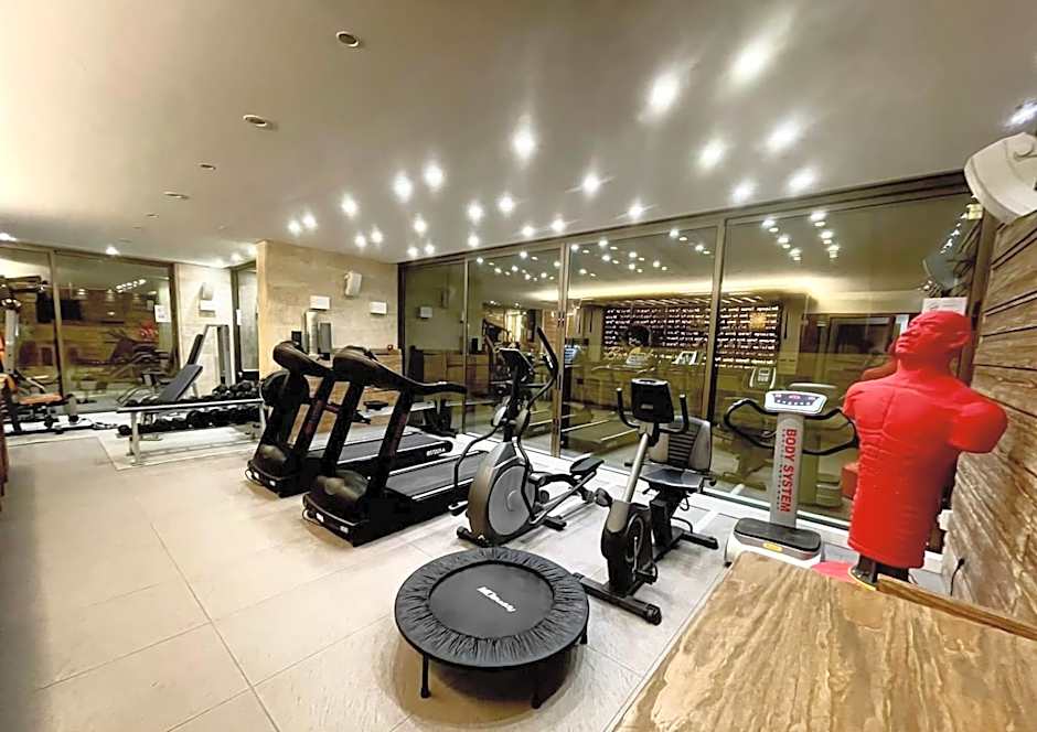Hayali Suites
