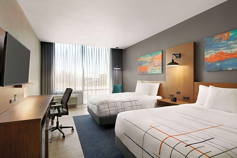 La Quinta Inn & Suites by Wyndham College Station North