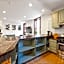 Massive SoHo Loft 5bedrooms 2 baths - 2500 SQFT