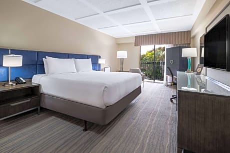 Wellness King Room with Pool View - Non-Smoking