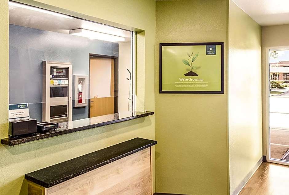 WoodSpring Suites Houston Baytown