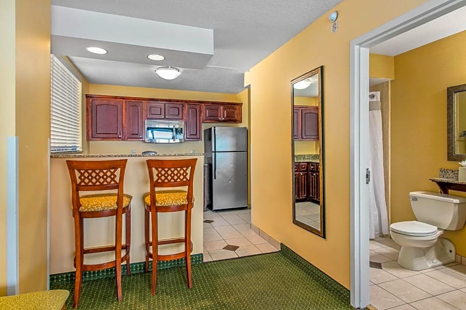 Holiday Inn & Suites Clearwater Beach