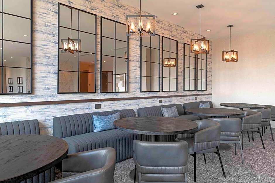 Homewood Suites By Hilton Boston Logan Airport Chelsea