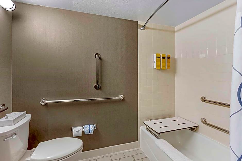 Best Western Plus Landmark Inn
