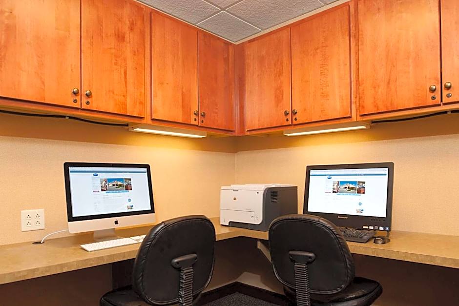 Hampton Inn By Hilton & Suites Moline-Quad City International Airport, Il