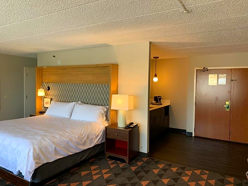 Holiday Inn Chicago Northwest/Crystal Lake/Convention Center