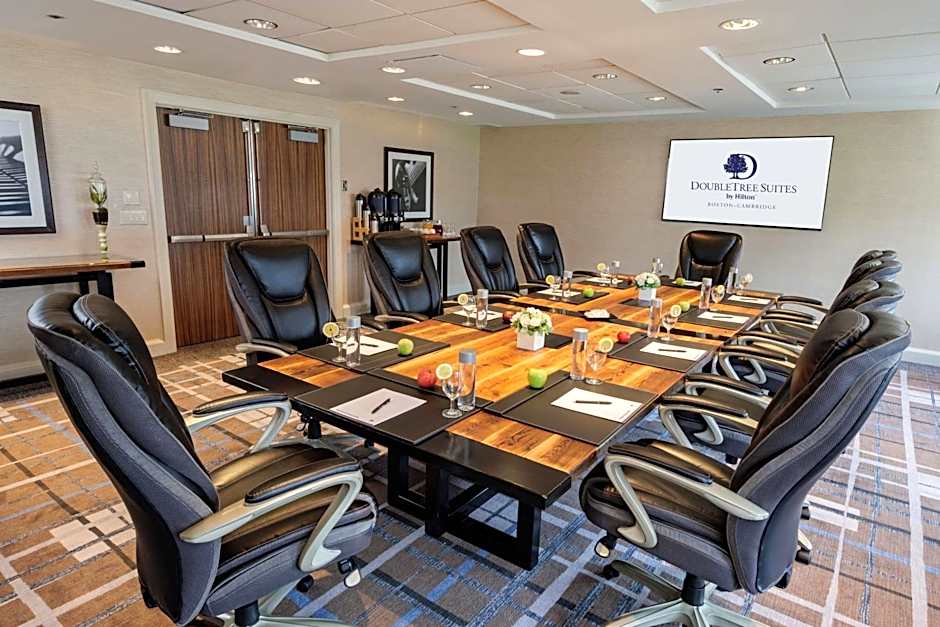 DoubleTree Suites By Hilton Boston - Cambridge