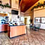 Econo Lodge Inn & Suites Middletown