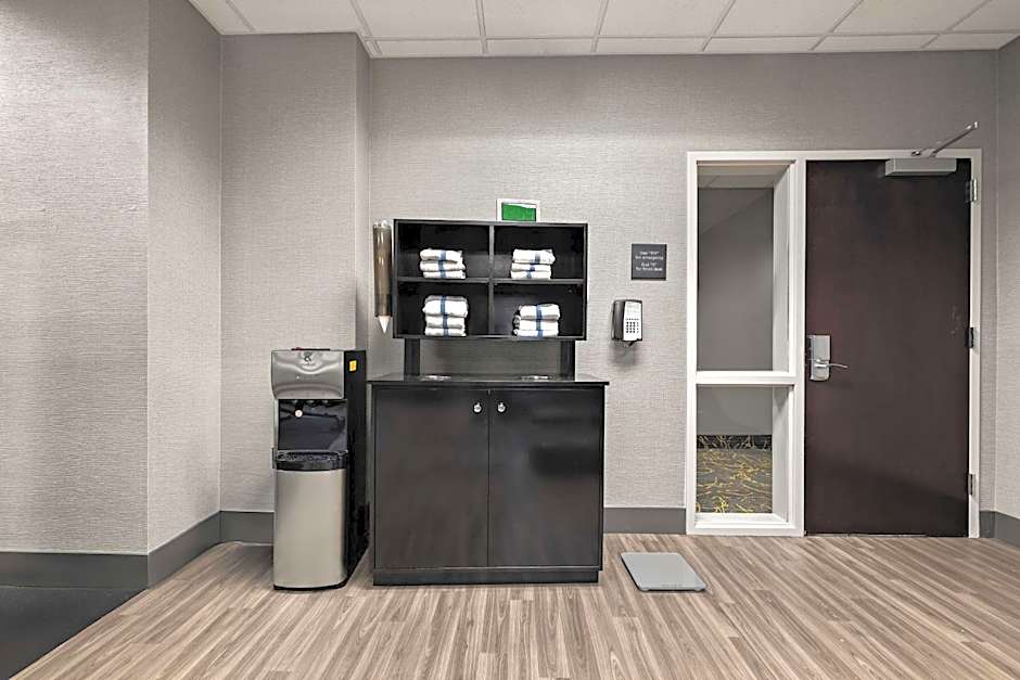Hampton Inn By Hilton Birmingham Leeds