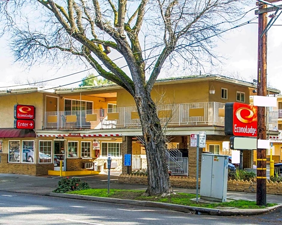 Econo Lodge Sacramento Convention Center