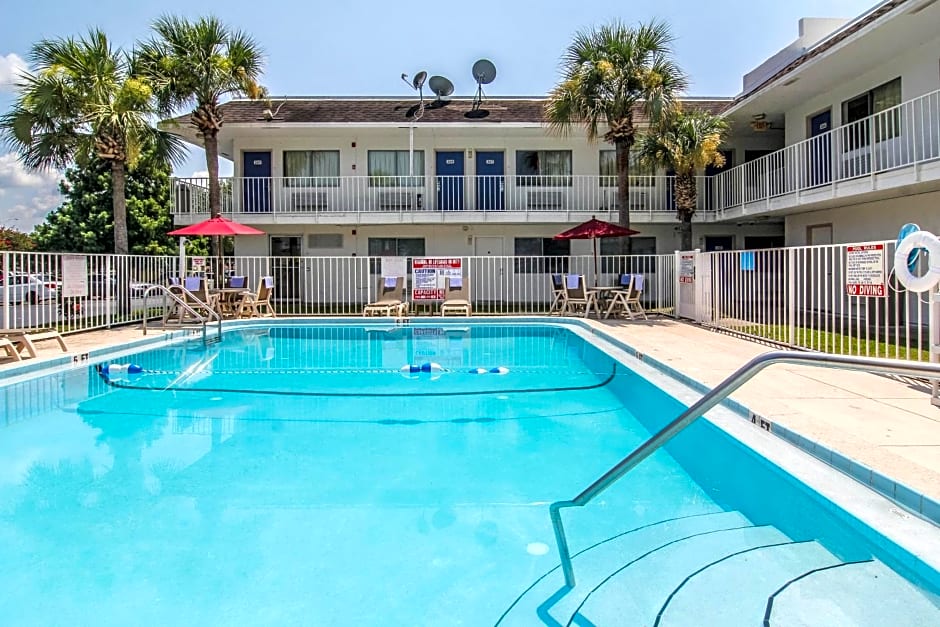 Motel 6 Jacksonville - Orange Park