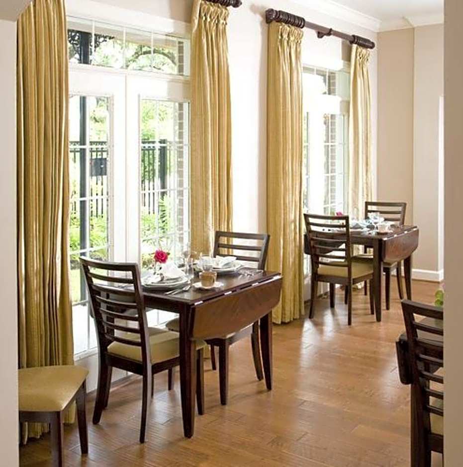 La Maison in Midtown an urban B&B