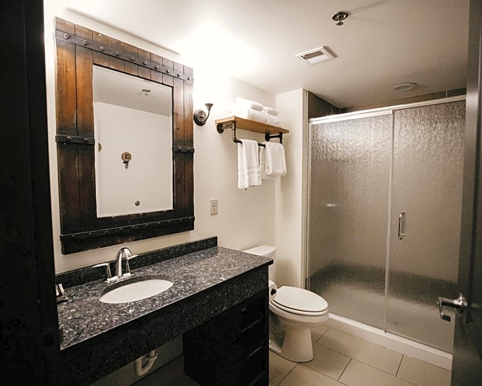 Brewhouse Inn and Suites