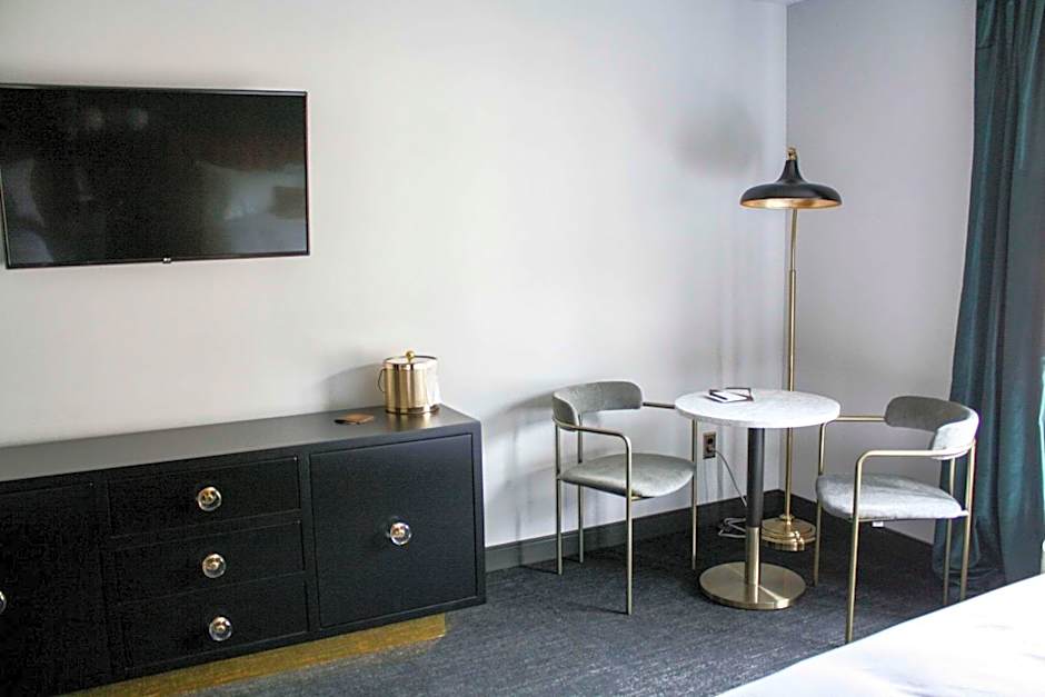 The Inn Hotel, Ascend Hotel Collection