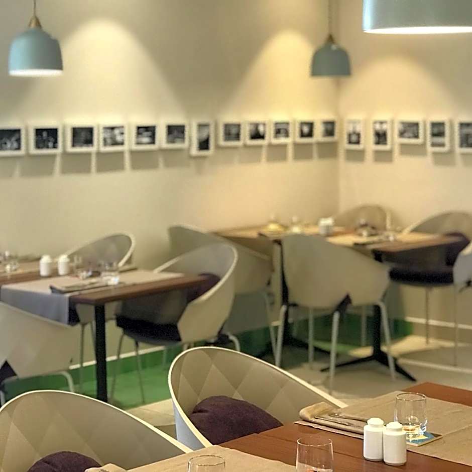 M Suite Hotel