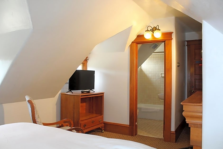 Pacific Grove Inn