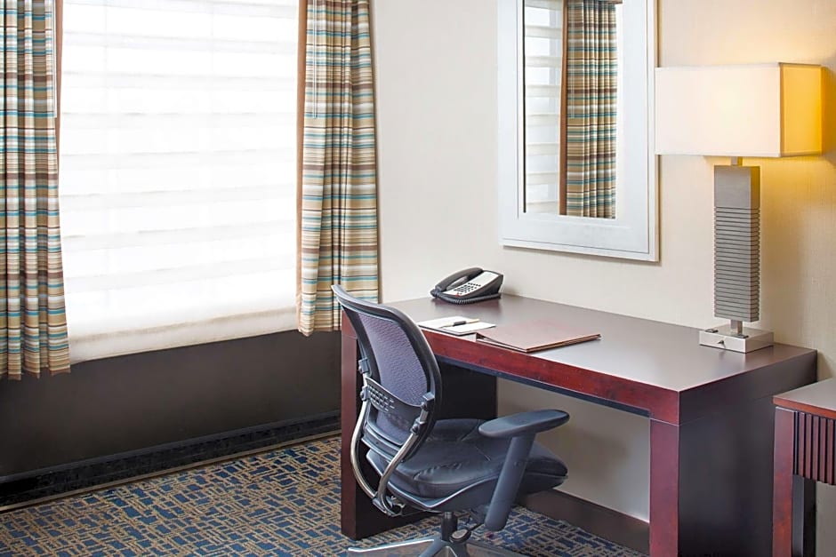 DoubleTree By Hilton Baltimore - Bwi Airport