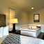 Cambria Landing Inn and Suites