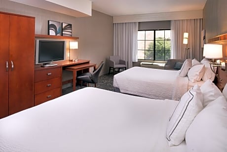 Room, 2 Queen Beds (Hearing Accessible)