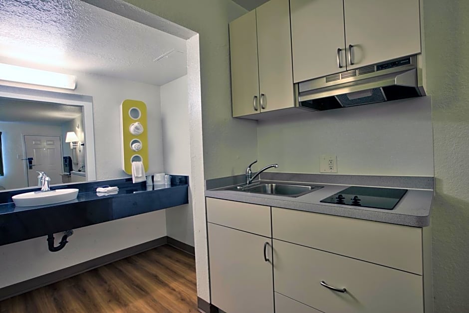Motel 6-Tallahassee, FL - Downtown